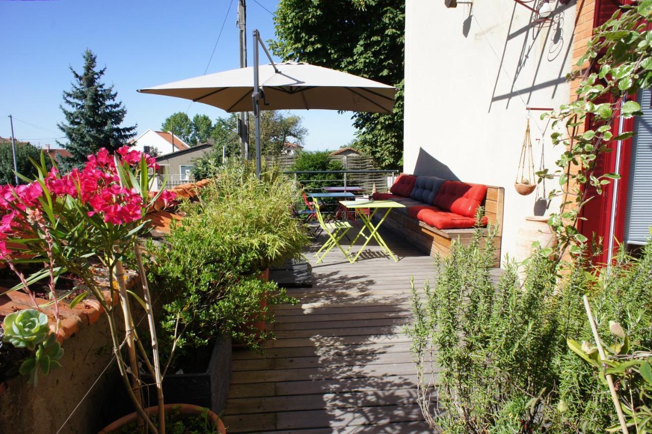 Mas Terre Chambres D'Hotes Lezoux Exterior photo